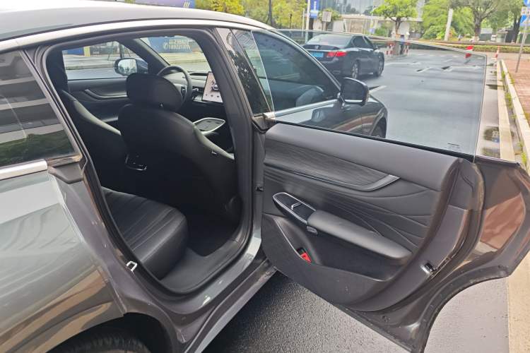 Used CHANGAN NEVO A07 2024 All-Electric "True Fragrance" Edition 710 Flagship Model Interior 12