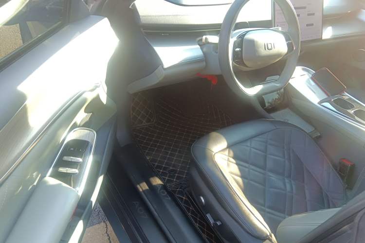 Used CHANGAN NEVO A07 2024 All-Electric "True Fragrance" Edition 710 Flagship Model Interior 3