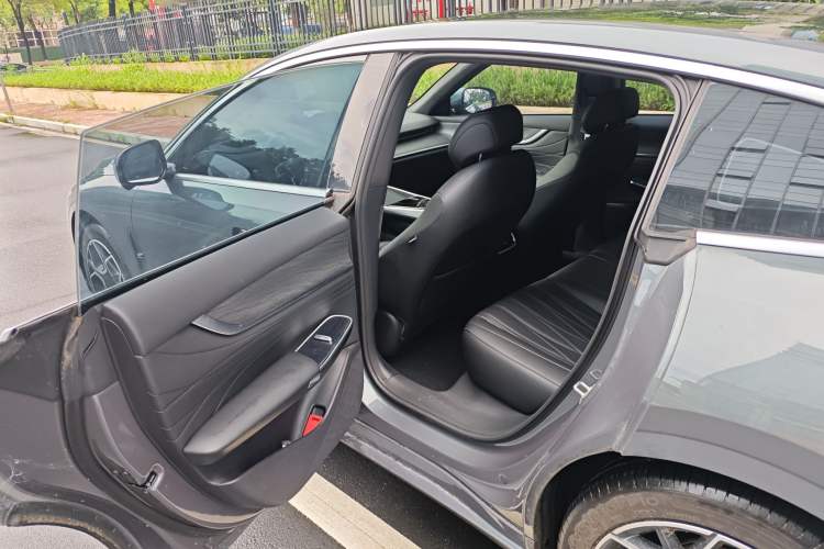 Used CHANGAN NEVO A07 2024 All-Electric "True Fragrance" Edition 710 Flagship Model Interior 5
