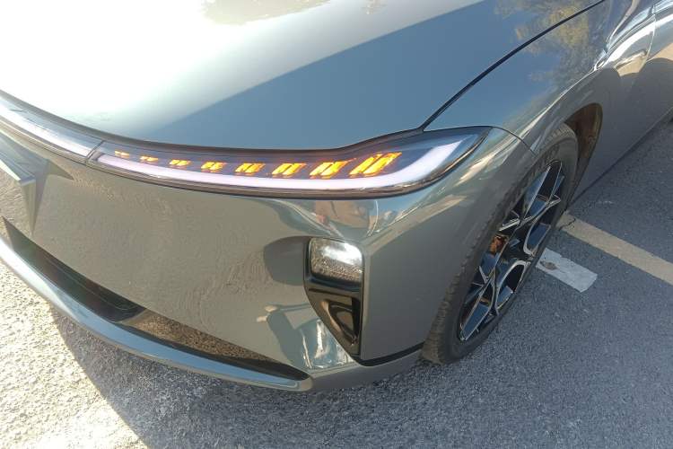 Used CHANGAN NEVO A07 2024 All-Electric "True Fragrance" Edition 710 Flagship Model Left Front Headlight