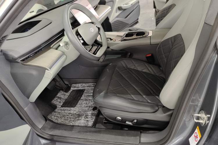 Used CHANGAN NEVO A07 2024 All-Electric "True Fragrance" Edition 710 Flagship Model Left Front Seat