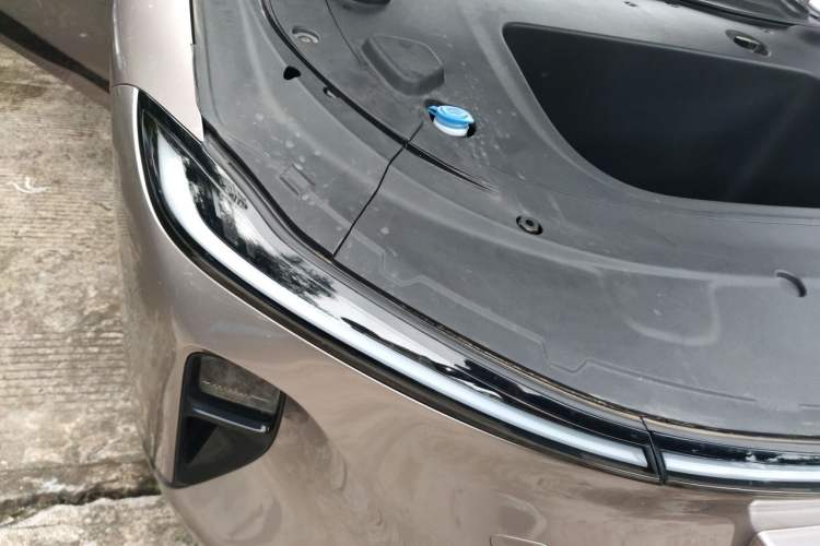 Used CHANGAN NEVO A07 2024 All-Electric "Real Bargain" Version 515 Elite Model 58.9 kWh Right Front Headlight