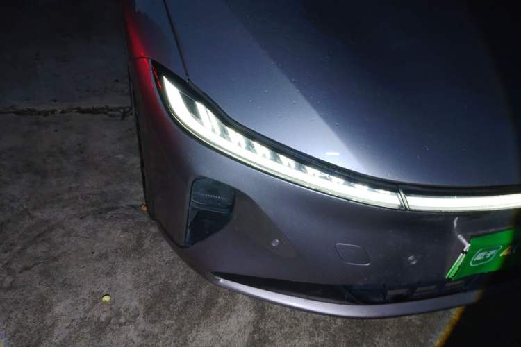 Used CHANGAN NEVO A07 2024 All-Electric "True Fragrance" Edition 710 Flagship Model Right Front Headlight