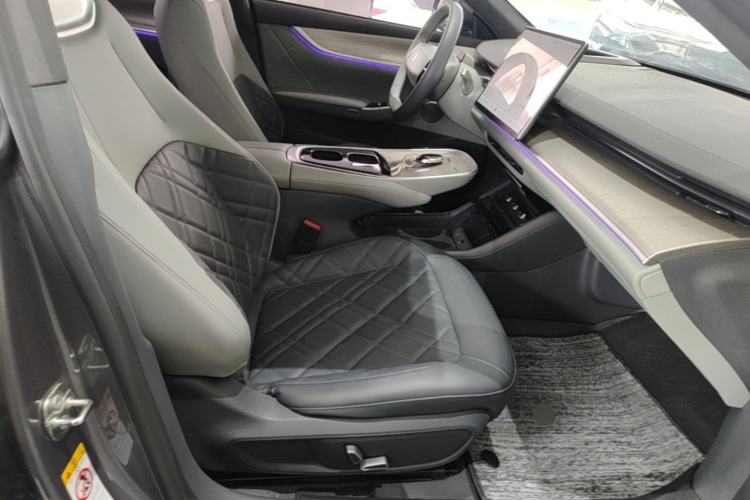 Used CHANGAN NEVO A07 2024 All-Electric "True Fragrance" Edition 710 Flagship Model Right Front Seat
