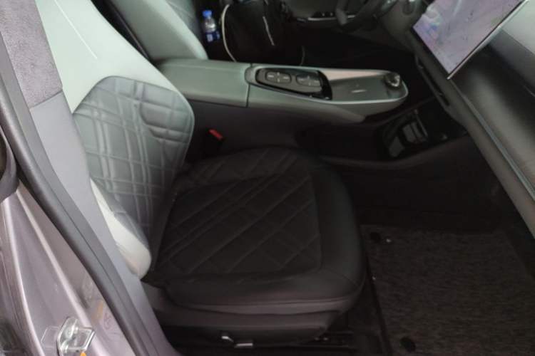 Used CHANGAN NEVO A07 2024 All-Electric "True Fragrance" Edition 710 Flagship Model Right Front Seat