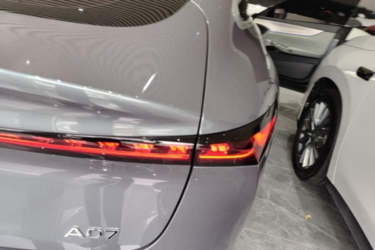 Used CHANGAN NEVO A07 2024 All-Electric "True Fragrance" Edition 710 Flagship Model Right Rear Taillight