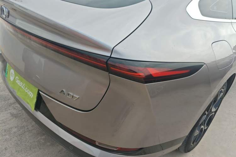 Used CHANGAN NEVO A07 2024 All-Electric "True Fragrance" Edition 710 Flagship Model Right Rear Taillight