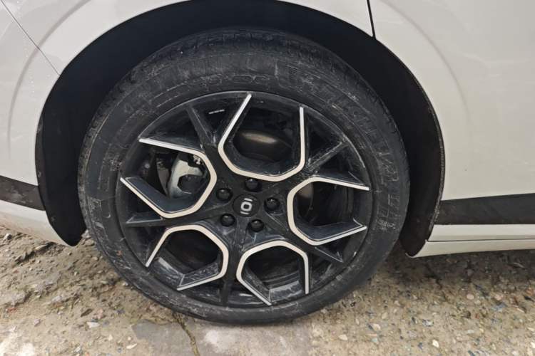 Used CHANGAN NEVO A07 2024 Pure Electric "True Fragrance" Edition 515 Prestige Model Right Rear Wheel Hub