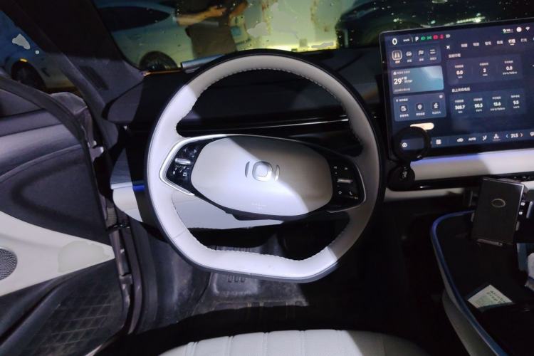 Used CHANGAN NEVO A07 2024 All-Electric "True Fragrance" Edition 710 Flagship Model Steering Wheel