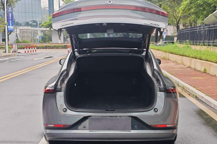 Used CHANGAN NEVO A07 2024 All-Electric "True Fragrance" Edition 710 Flagship Model Trunk