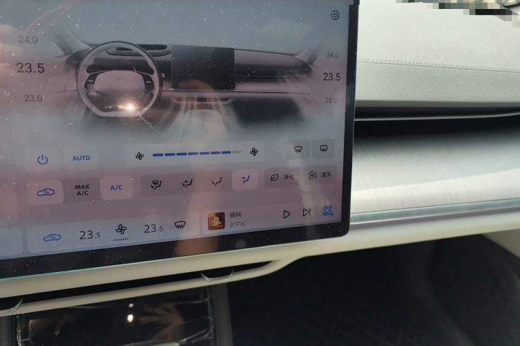 Used CHANGAN NEVO A07 2024 All-Electric "True Fragrance" Edition 710 Flagship Model Audio And AC Panel