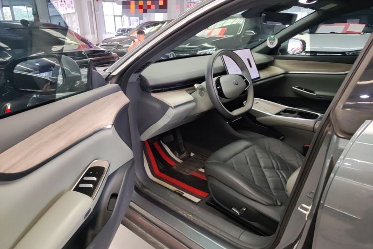 Used CHANGAN NEVO A07 2024 All-Electric "True Fragrant" Edition 515 Elite Model Driver Seat