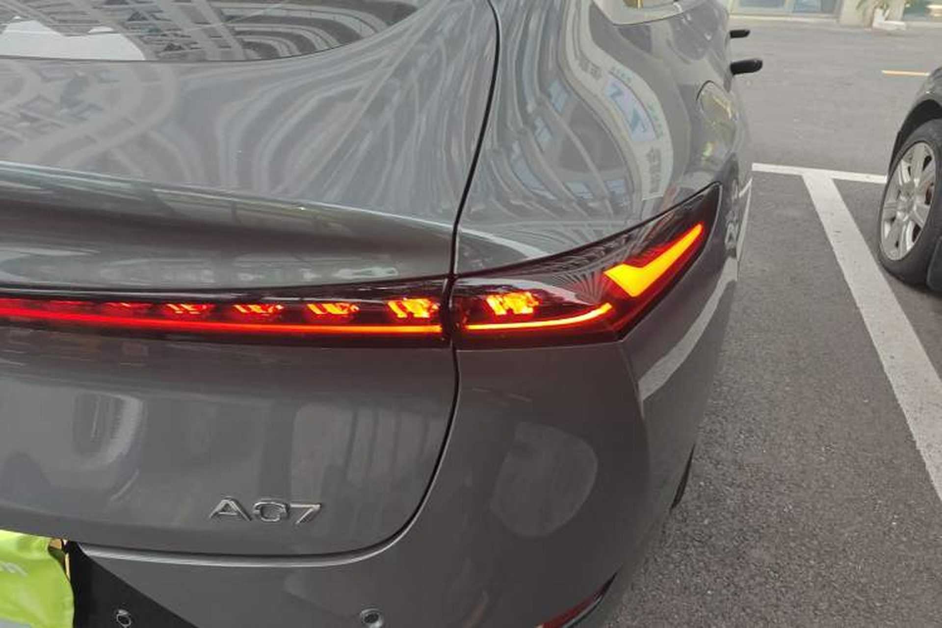 Used CHANGAN NEVO A07 2024 All-Electric "True Fragrance" Edition 710 Flagship Model Exterior 6