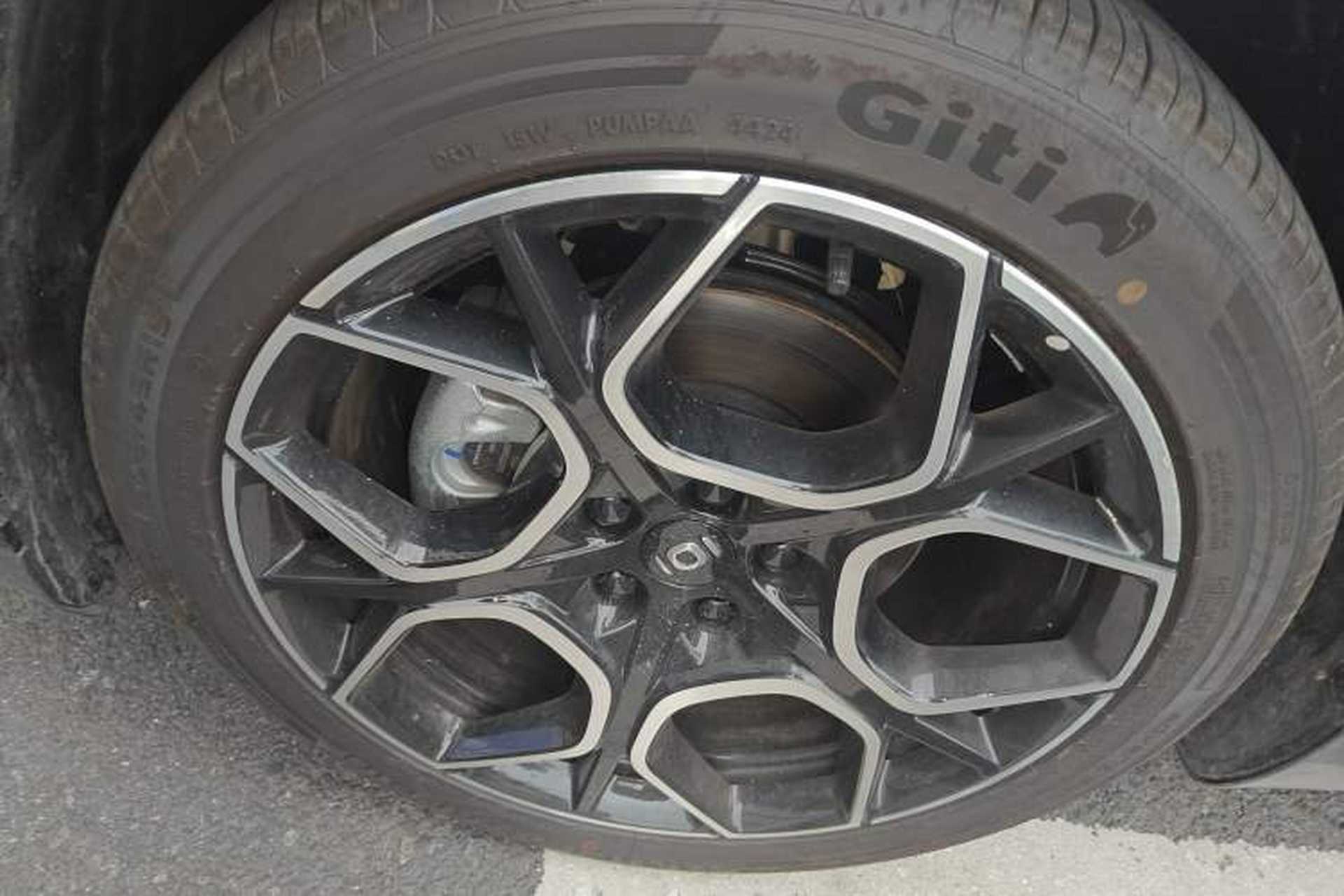 Used CHANGAN NEVO A07 2024 All-Electric "True Fragrance" Edition 710 Flagship Model Exterior 7