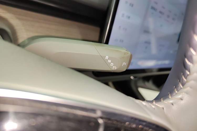 Used CHANGAN NEVO A07 2024 All-Electric "True Fragrant" Edition 515 Elite Model Gear Lever