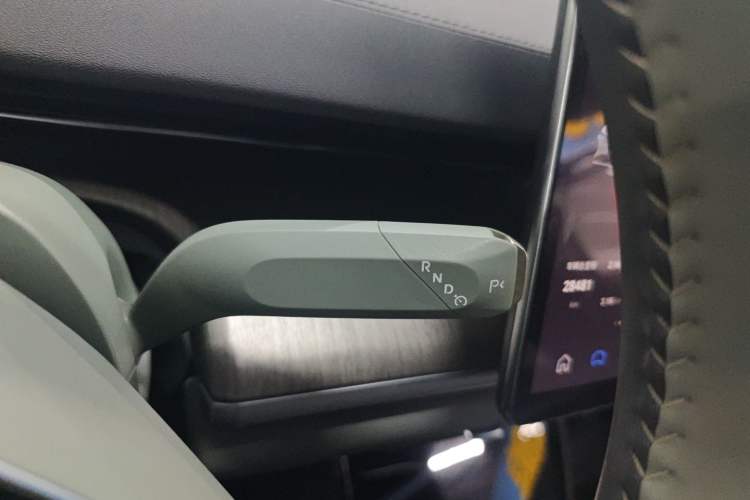 Used CHANGAN NEVO A07 2024 All-Electric "True Fragrance" Edition 515 Luxurious Model 58.9 kWh Gear Lever