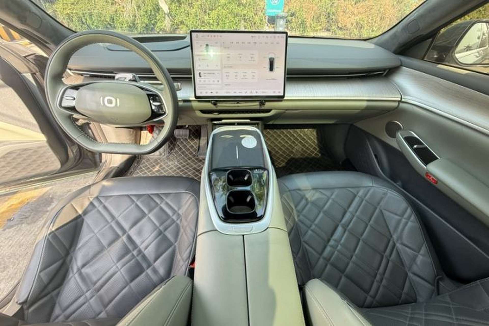 Used CHANGAN NEVO A07 2024 All-Electric "True Fragrance" Edition 710 Flagship Model Interior 3