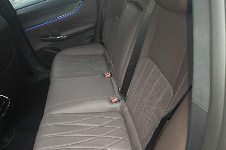 Used CHANGAN NEVO A07 2024 All-Electric "True Fragrance" Edition 710 Flagship Model Interior 4
