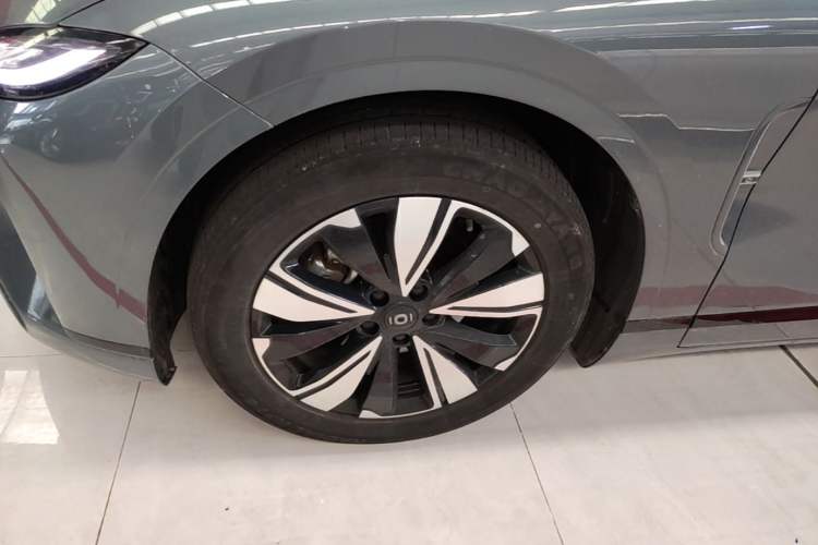 Used CHANGAN NEVO A07 2024 All-Electric "True Fragrant" Edition 515 Elite Model Left Front Wheel Hub