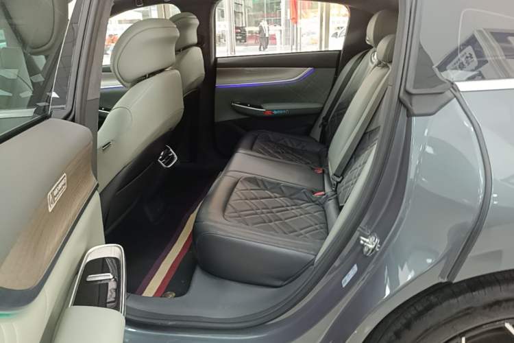 Used CHANGAN NEVO A07 2024 All-Electric "True Fragrance" Edition 710 Flagship Model Left Rear Seat