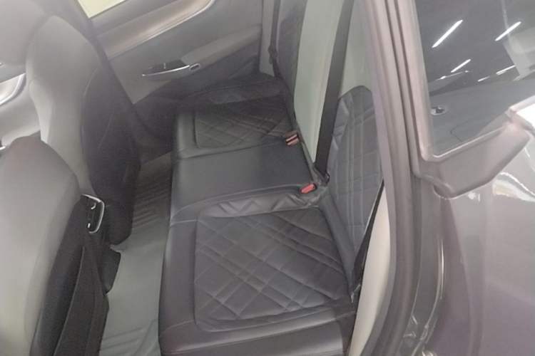 Used CHANGAN NEVO A07 2024 All-Electric "True Fragrance" Edition 710 Flagship Model Left Rear Seat