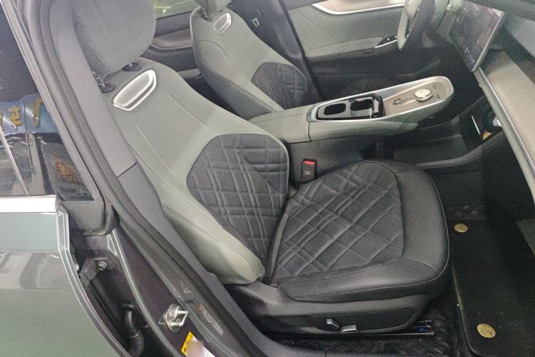 Used CHANGAN NEVO A07 2024 All-Electric "True Fragrance" Edition 515 Luxurious Model 58.9 kWh Right Front Seat