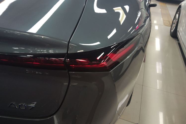 Used CHANGAN NEVO A07 2024 All-Electric "True Fragrance" Edition 710 Flagship Model Right Rear Taillight