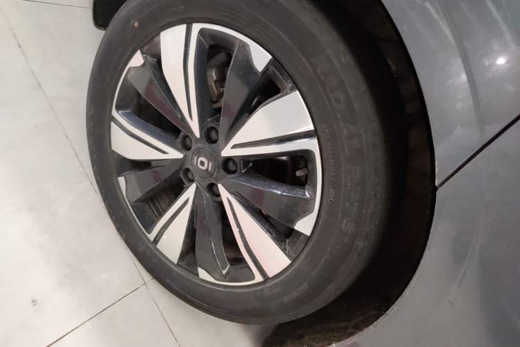 Used CHANGAN NEVO A07 2024 All-Electric "True Fragrant" Edition 515 Elite Model Right Rear Wheel Hub