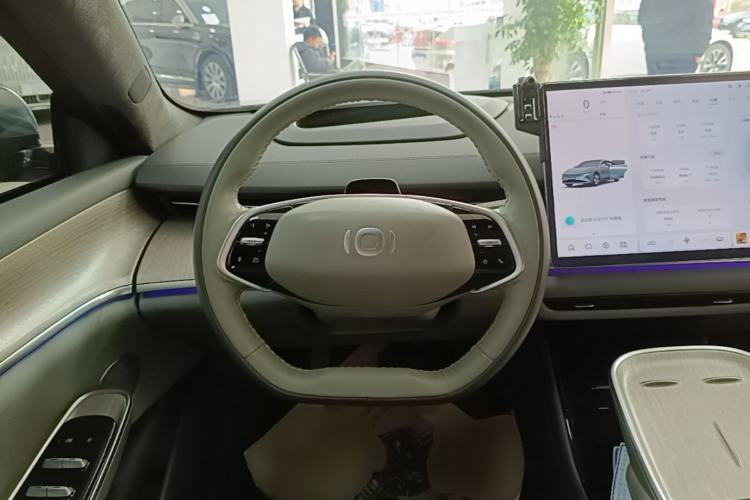 Used CHANGAN NEVO A07 2024 All-Electric "True Fragrance" Edition 710 Flagship Model Steering Wheel