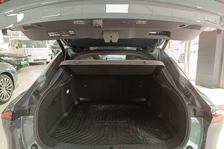 Used CHANGAN NEVO A07 2024 All-Electric "True Fragrance" Edition 710 Flagship Model Trunk