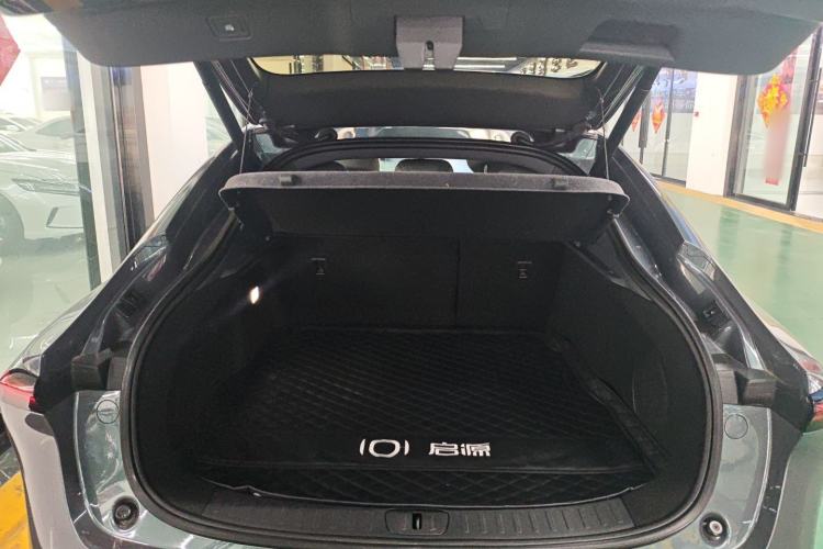 Used CHANGAN NEVO A07 2024 All-Electric "True Fragrance" Edition 515 Luxurious Model 58.9 kWh Trunk