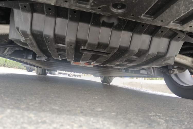 Used CHANGAN NEVO A07 2024 All-Electric "True Fragrance" Edition 710 Flagship Model Chassis Rear