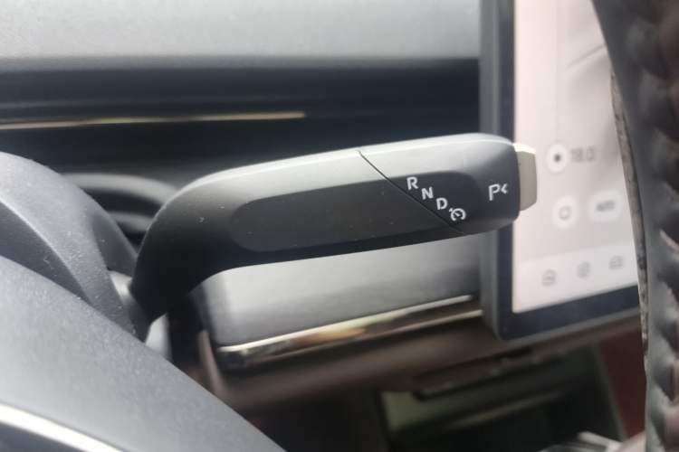 Used CHANGAN NEVO A07 2024 All-Electric "True Fragrance" Edition 710 Flagship Model Gear Lever