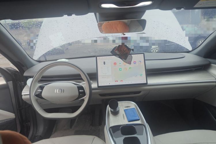 Used CHANGAN NEVO A07 2024 All-Electric "Real Bargain" Version 515 Elite Model 58.9 kWh Center Console