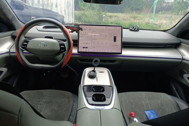 Used CHANGAN NEVO A07 2024 All-Electric "True Fragrance" Edition 710 Flagship Model Center Console