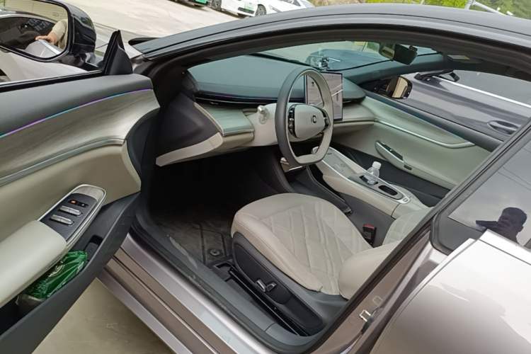 Used CHANGAN NEVO A07 2024 All-Electric "True Fragrant" Edition 515 Elite Model Driver Seat