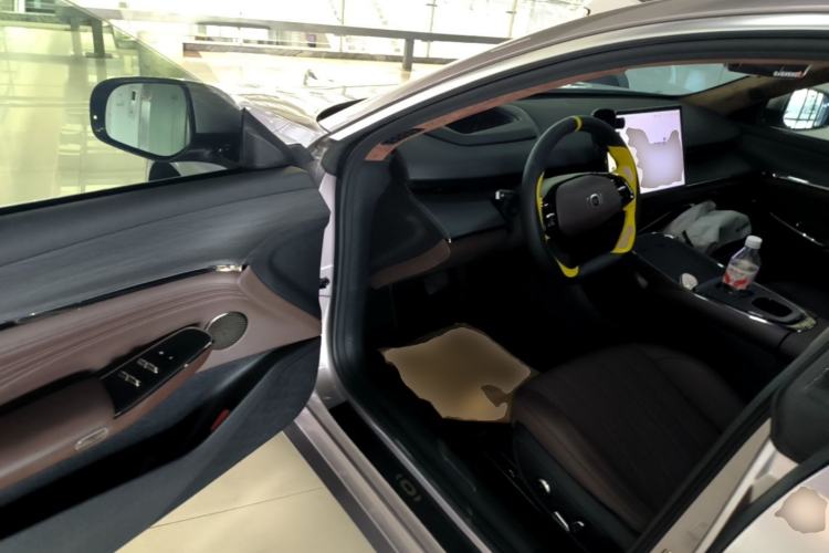 Used CHANGAN NEVO A07 2024 All-Electric "True Fragrance" Edition 710 Flagship Model Driver Seat