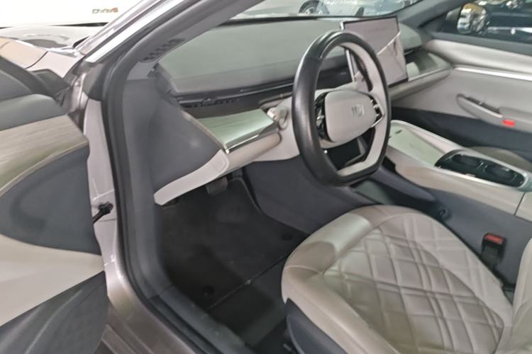 Used CHANGAN NEVO A07 2024 All-Electric "True Fragrant" Edition 515 Elite Model Driver Seat