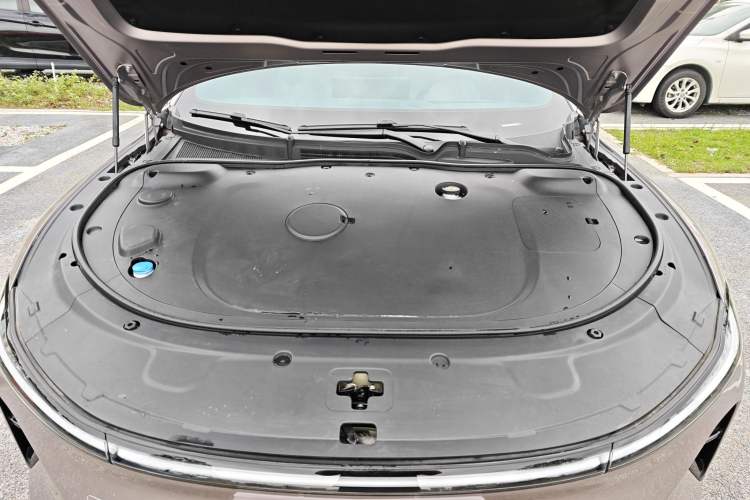 Used CHANGAN NEVO A07 2024 All-Electric "True Fragrance" Edition 710 Flagship Model Engine Bay