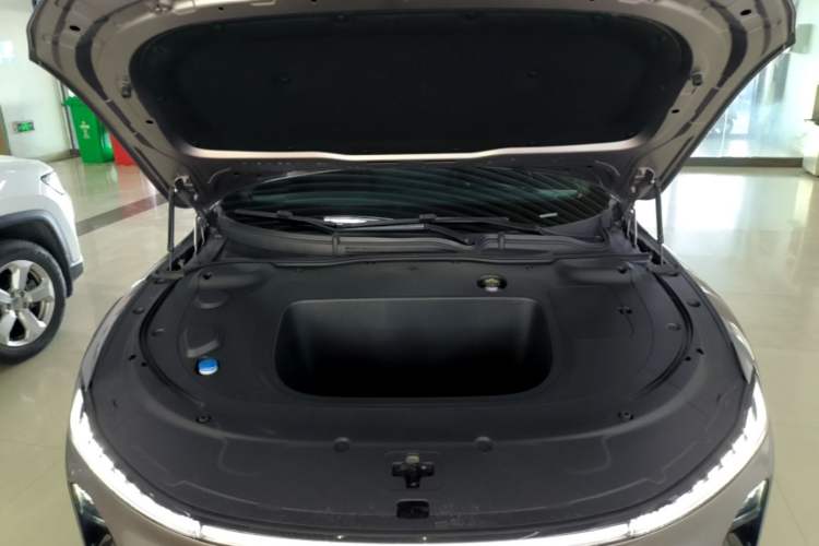 Used CHANGAN NEVO A07 2024 All-Electric "True Fragrance" Edition 710 Flagship Model Engine Bay