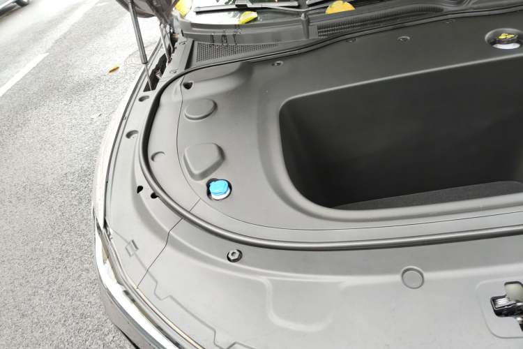 Used CHANGAN NEVO A07 2024 All-Electric "True Fragrance" Edition 710 Flagship Model Engine Bay Right