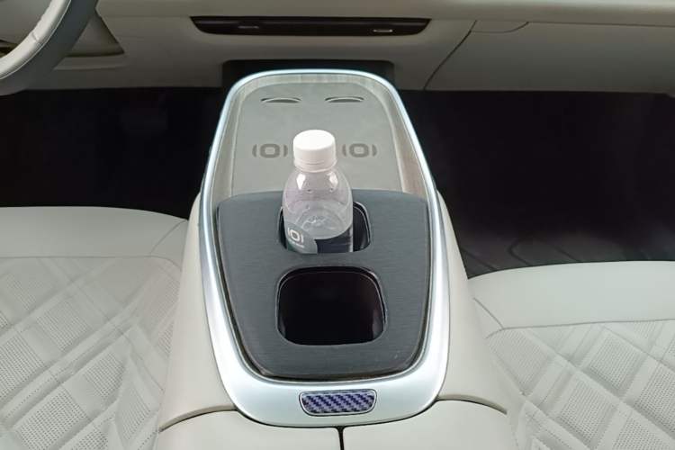 Used CHANGAN NEVO A07 2024 All-Electric "True Fragrant" Edition 515 Elite Model Gear Lever