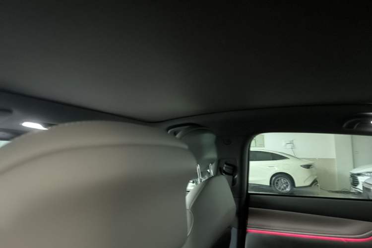 Used CHANGAN NEVO A07 2024 Pure Electric "True Fragrance" Edition 515 Prestige Model Headliner