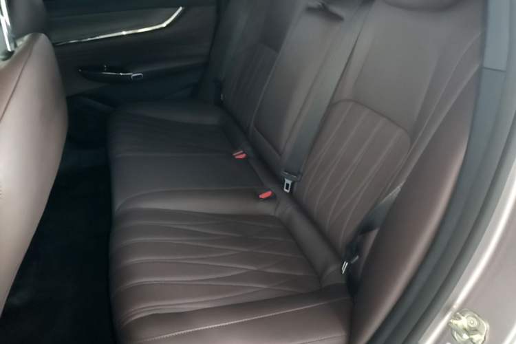 Used CHANGAN NEVO A07 2024 All-Electric "True Fragrance" Edition 710 Flagship Model Left Rear Seat