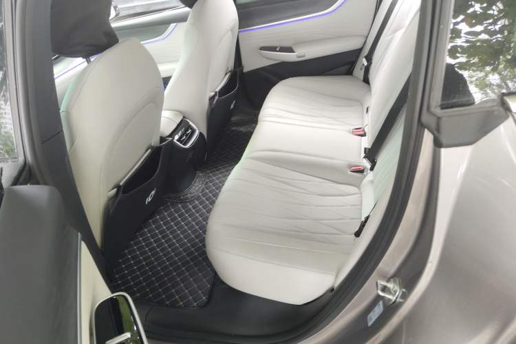 Used CHANGAN NEVO A07 2024 All-Electric "True Fragrance" Edition 710 Flagship Model Left Rear Seat