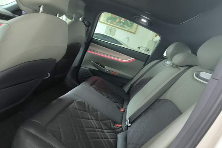 Used CHANGAN NEVO A07 2024 Pure Electric "True Fragrance" Edition 515 Prestige Model Left Rear Seat