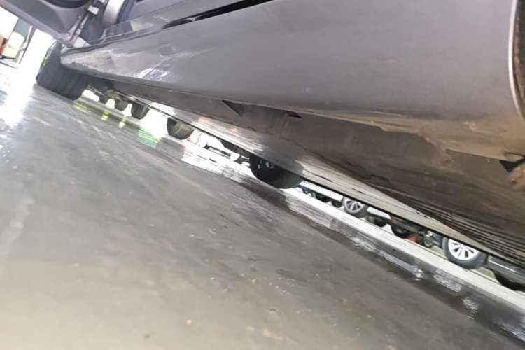 Used CHANGAN NEVO A07 2024 All-Electric "True Fragrant" Edition 515 Elite Model Left Side Sill