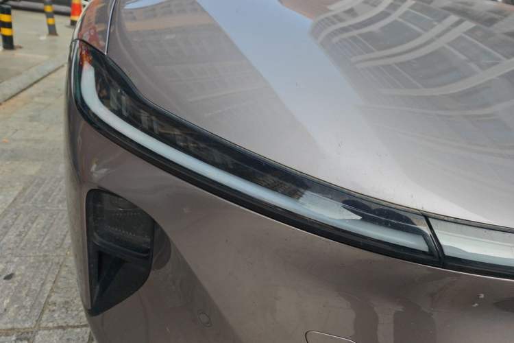 Used CHANGAN NEVO A07 2024 All-Electric "True Fragrance" Edition 710 Flagship Model Right Front Headlight
