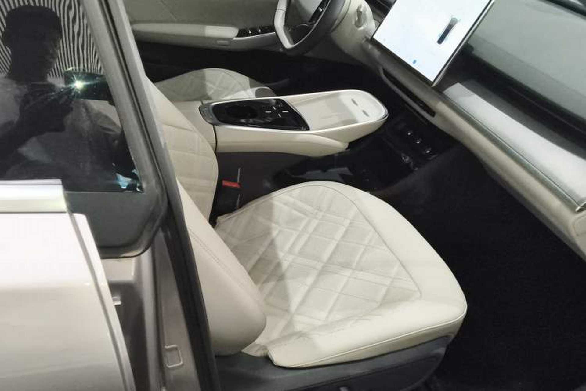 Used CHANGAN NEVO A07 2024 All-Electric "True Fragrance" Edition 710 Flagship Model Right Front Seat