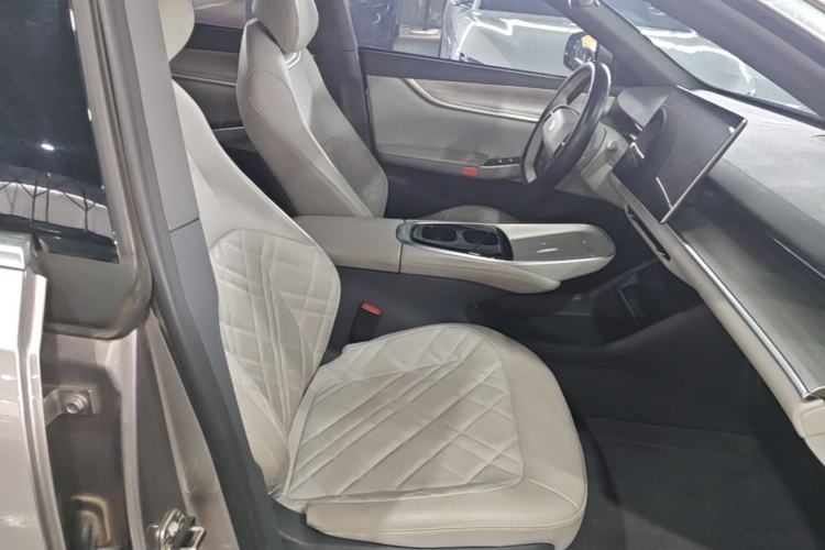 Used CHANGAN NEVO A07 2024 All-Electric "True Fragrant" Edition 515 Elite Model Right Front Seat